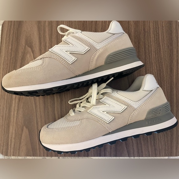 New Balance Beige and Gray Sneakers 8 - Picture 1 of 7